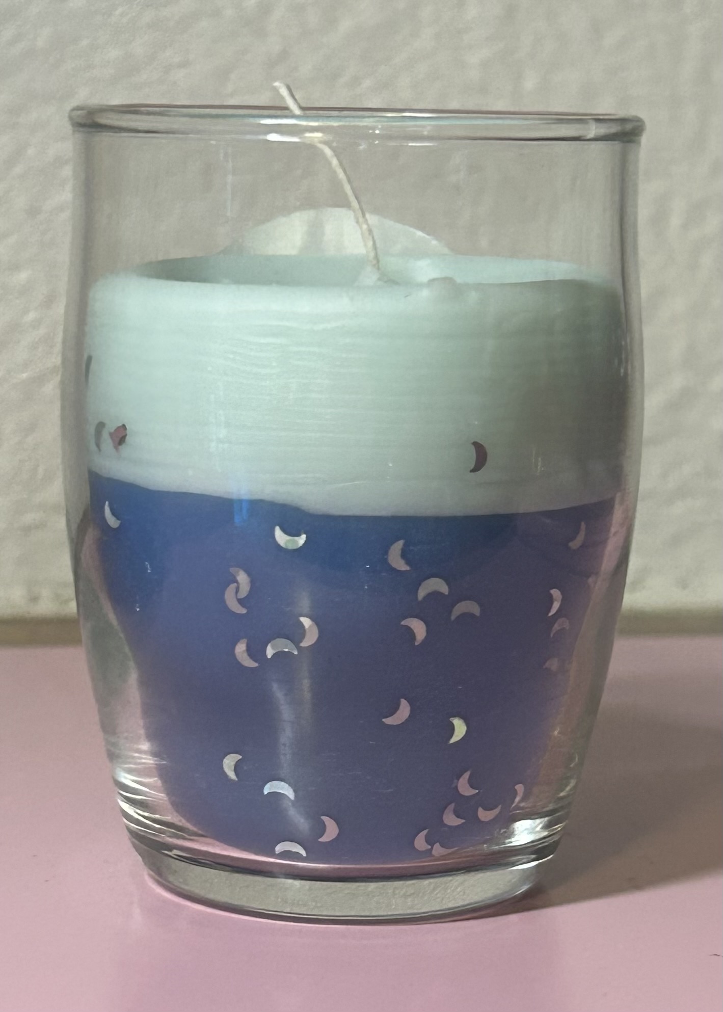 Cotton Bloom candle — Frosted floral & fresh linen