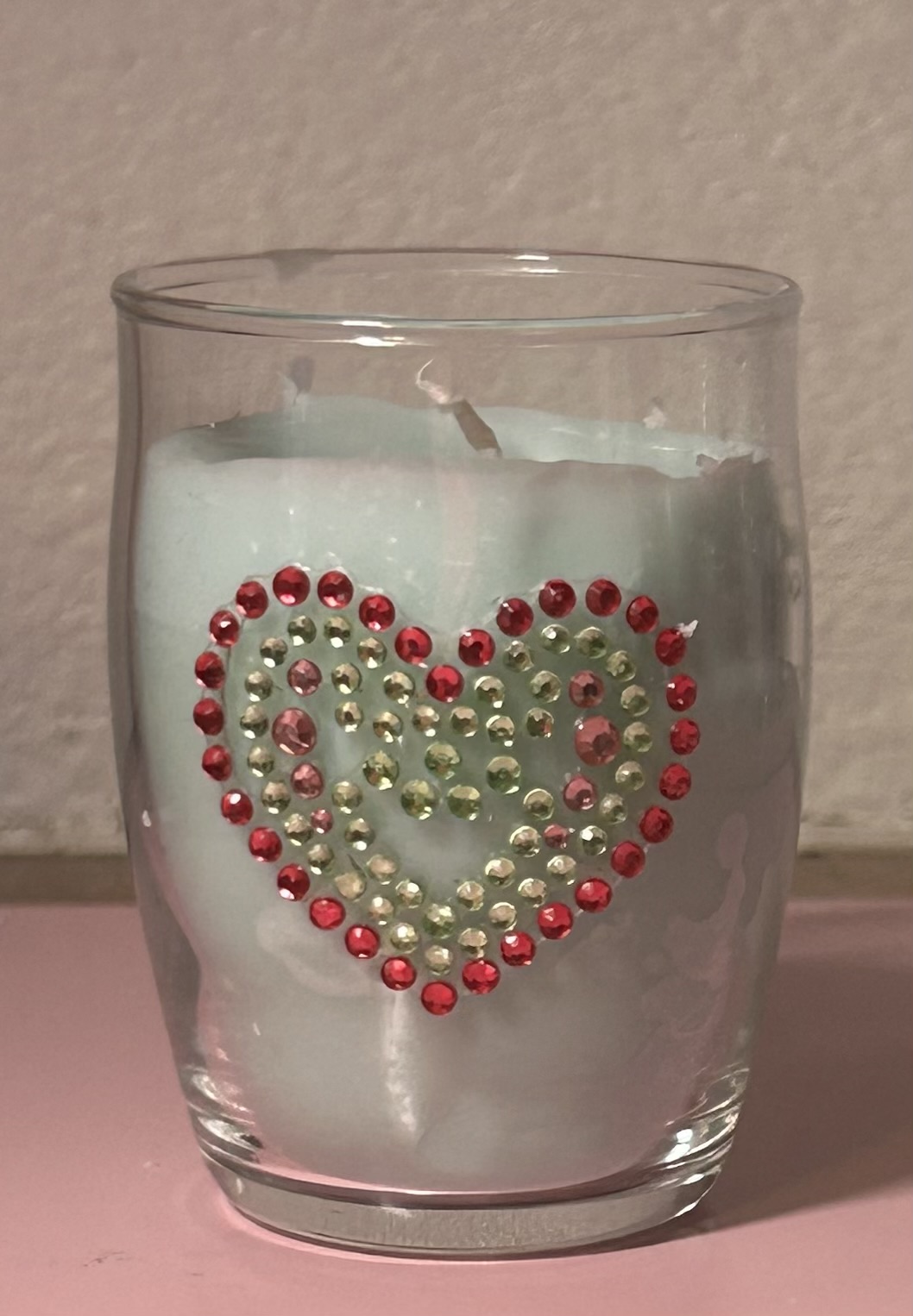 Blossom Glow candle — Fresh floral bouquet