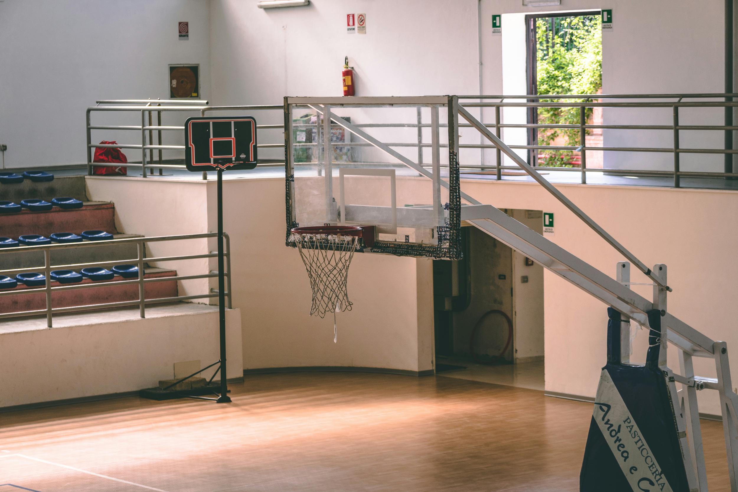 fulvio-ambrosanio-zygvosnd4ri-unsplash.jpg<br/>https://unsplash.com/photos/basketball-court-during-daytime-zygvOSND4rI?utm_content=creditShareLink&utm_medium=referral&utm_source=unsplash