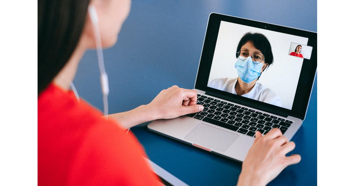 What to Do When You Ask a Doctor Online About Your Symptoms