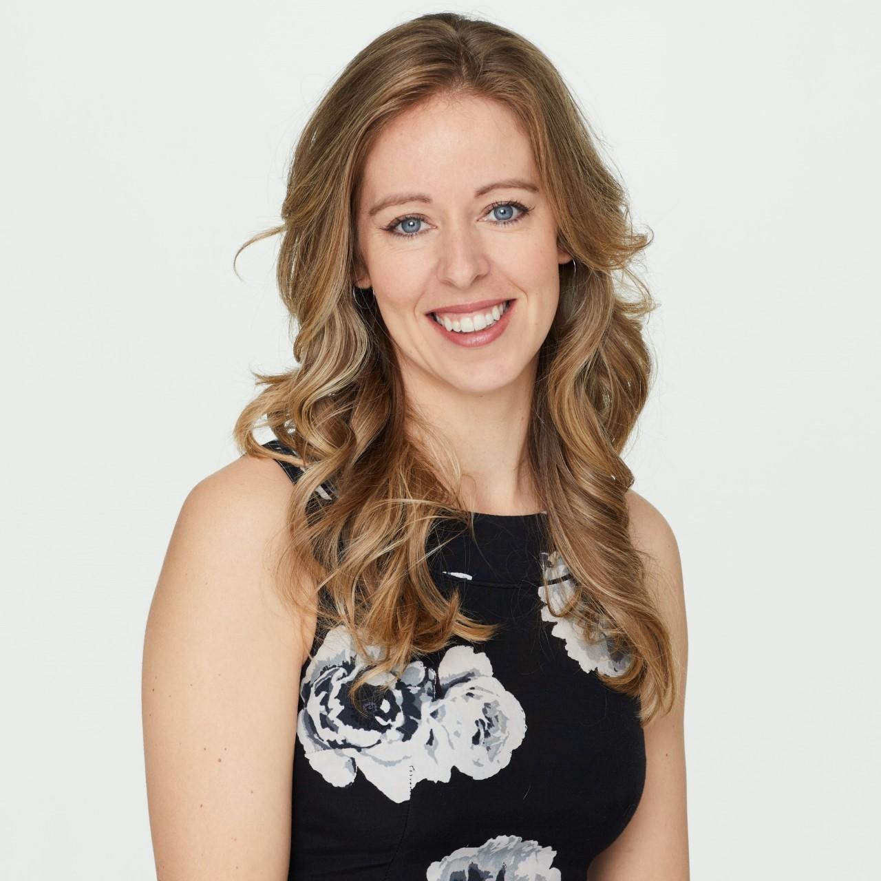 nicola headshot1.jpg