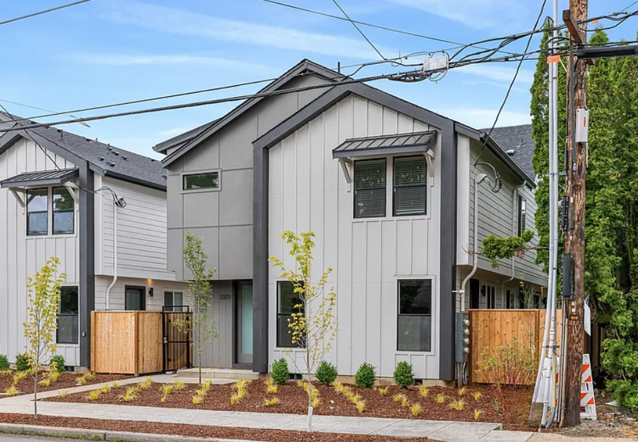 2373 SE 135th Ave #2, Portland, OR 97233