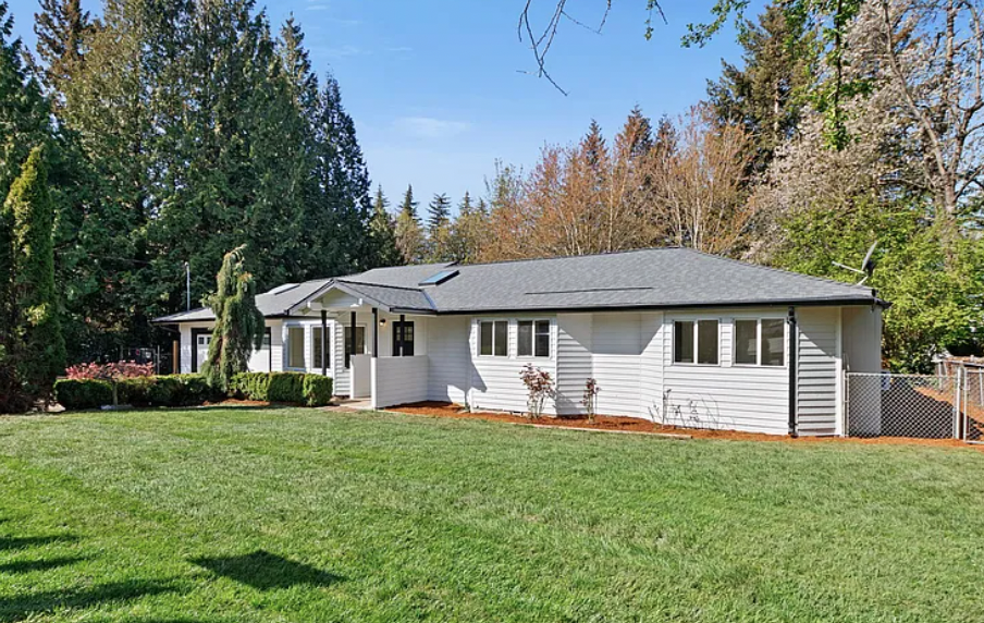 201 SE 214th Ave, Gresham, OR 97030