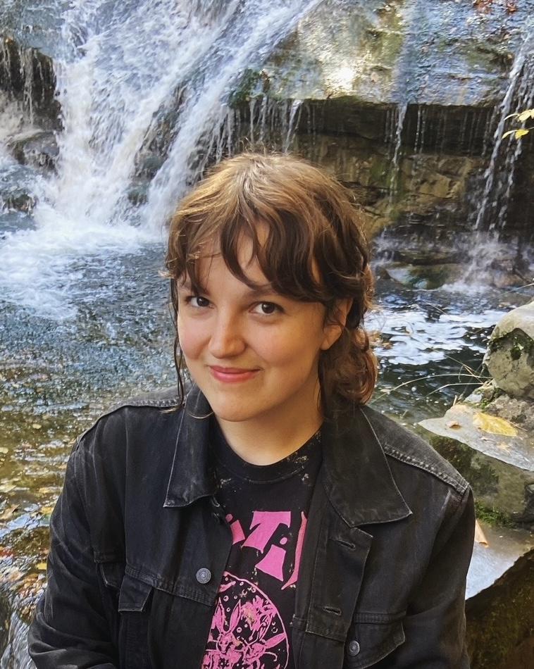 emma profile pic.jpg