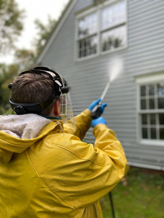 A power washer rental provides an efficient way to clean your home&#x27;s siding