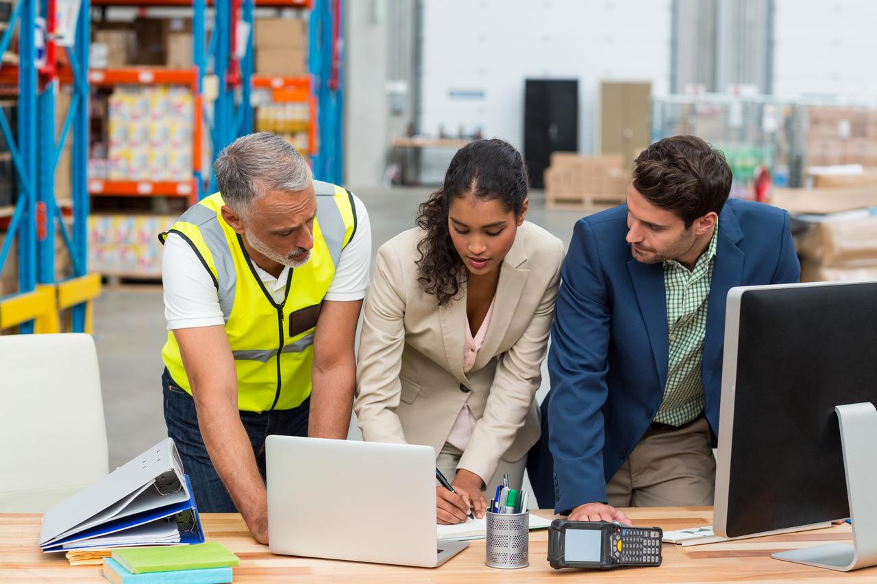 worker-team-is-working-on-a-desk-with-computers-2025-04-03-10-47-57-utc.jpg