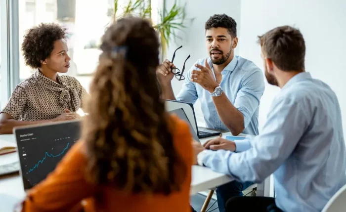 How to Scale B2B Customer Acquisition without Accelerating Tech Bloat