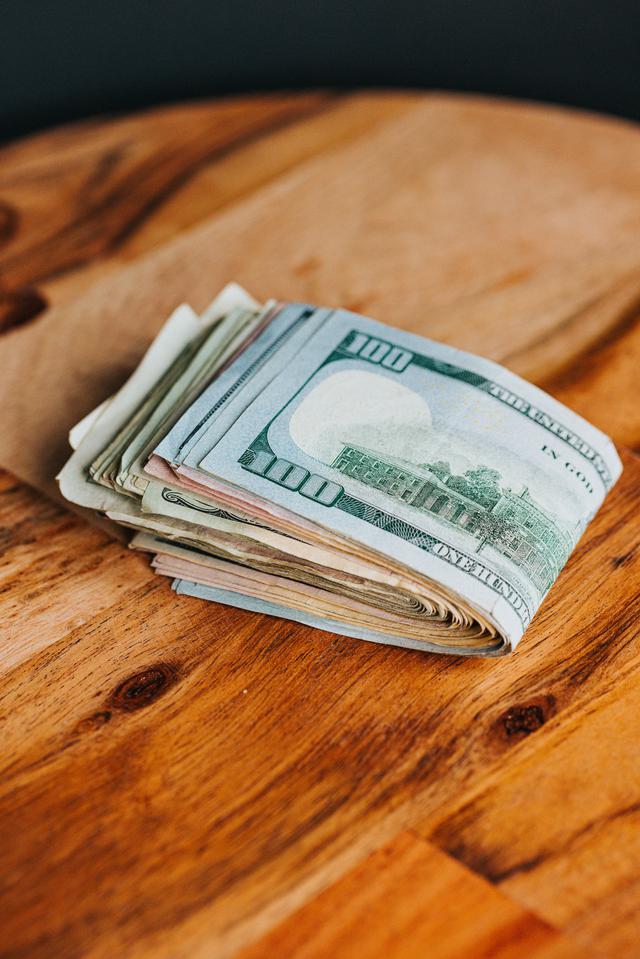 What are Factoring Services and How Do They Work?