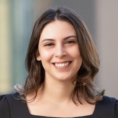 sarah - profile pic.jpeg