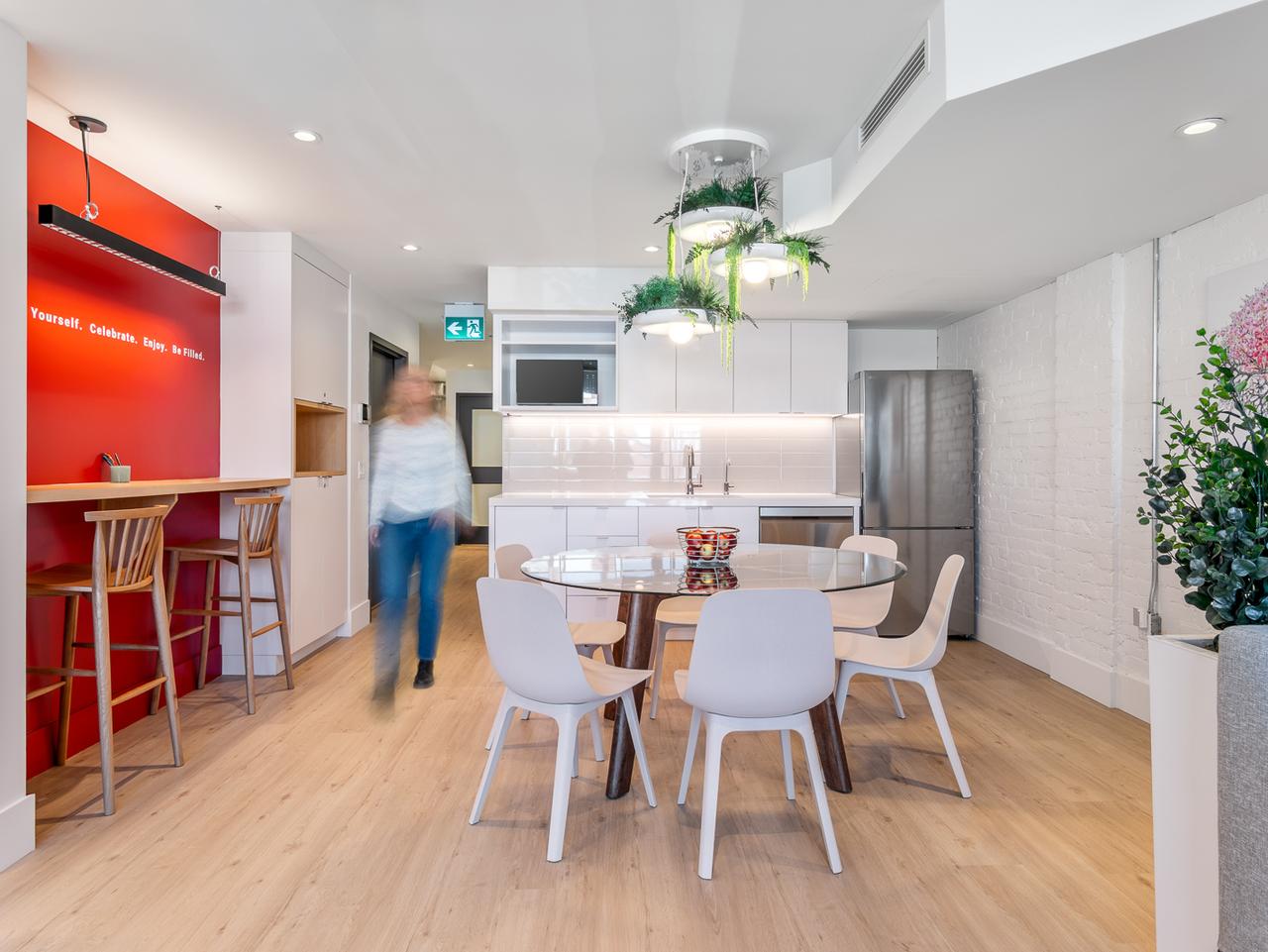 bosley (mette space)-1.jpg