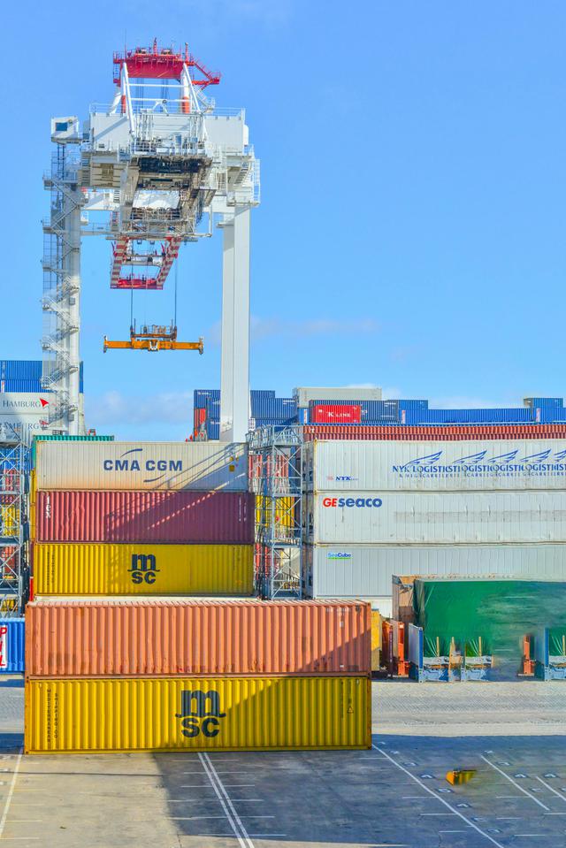 Your choice of lifting hook types is essential to effective crane use