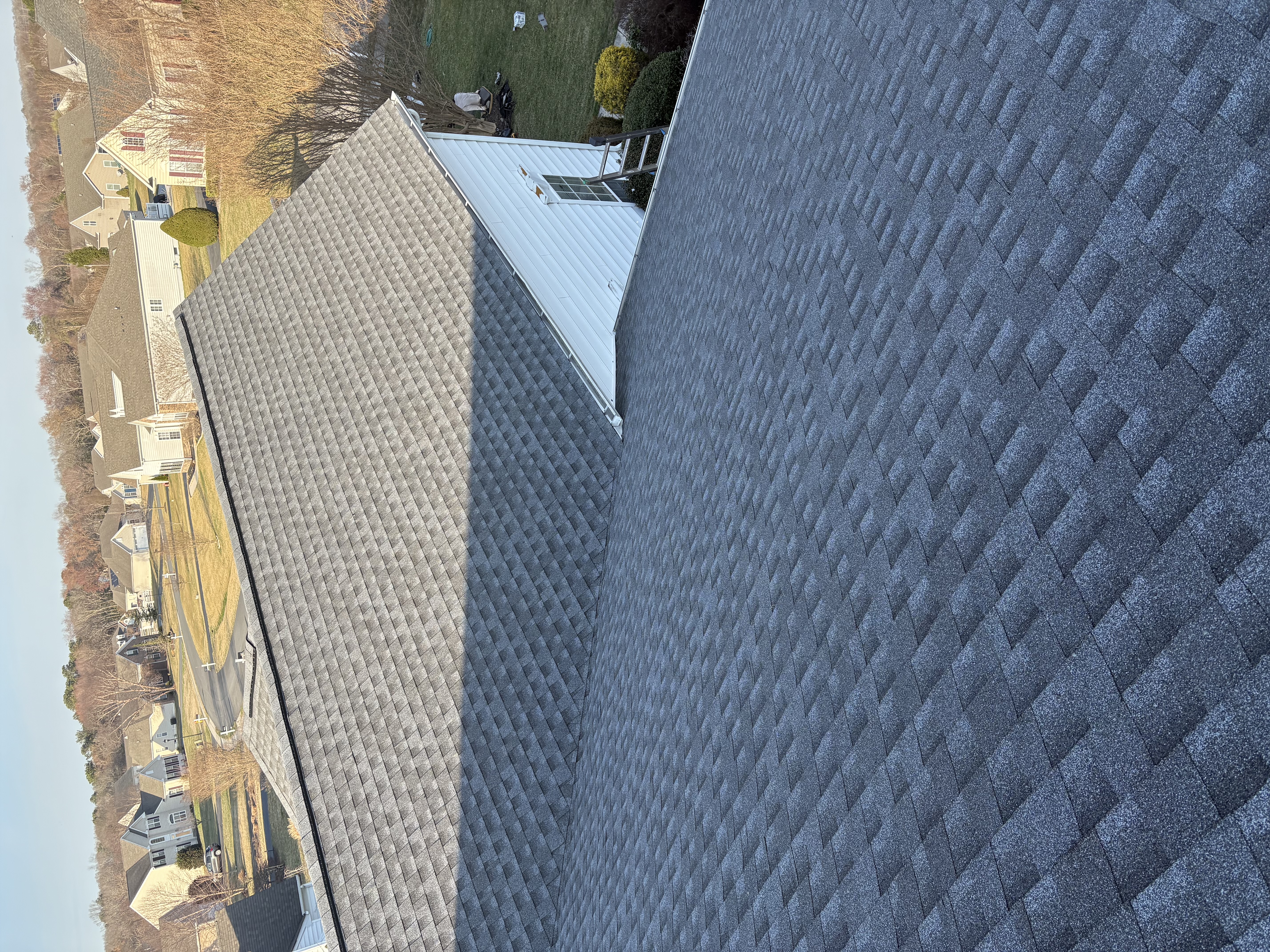 Reyes Roofing & Siding professional services