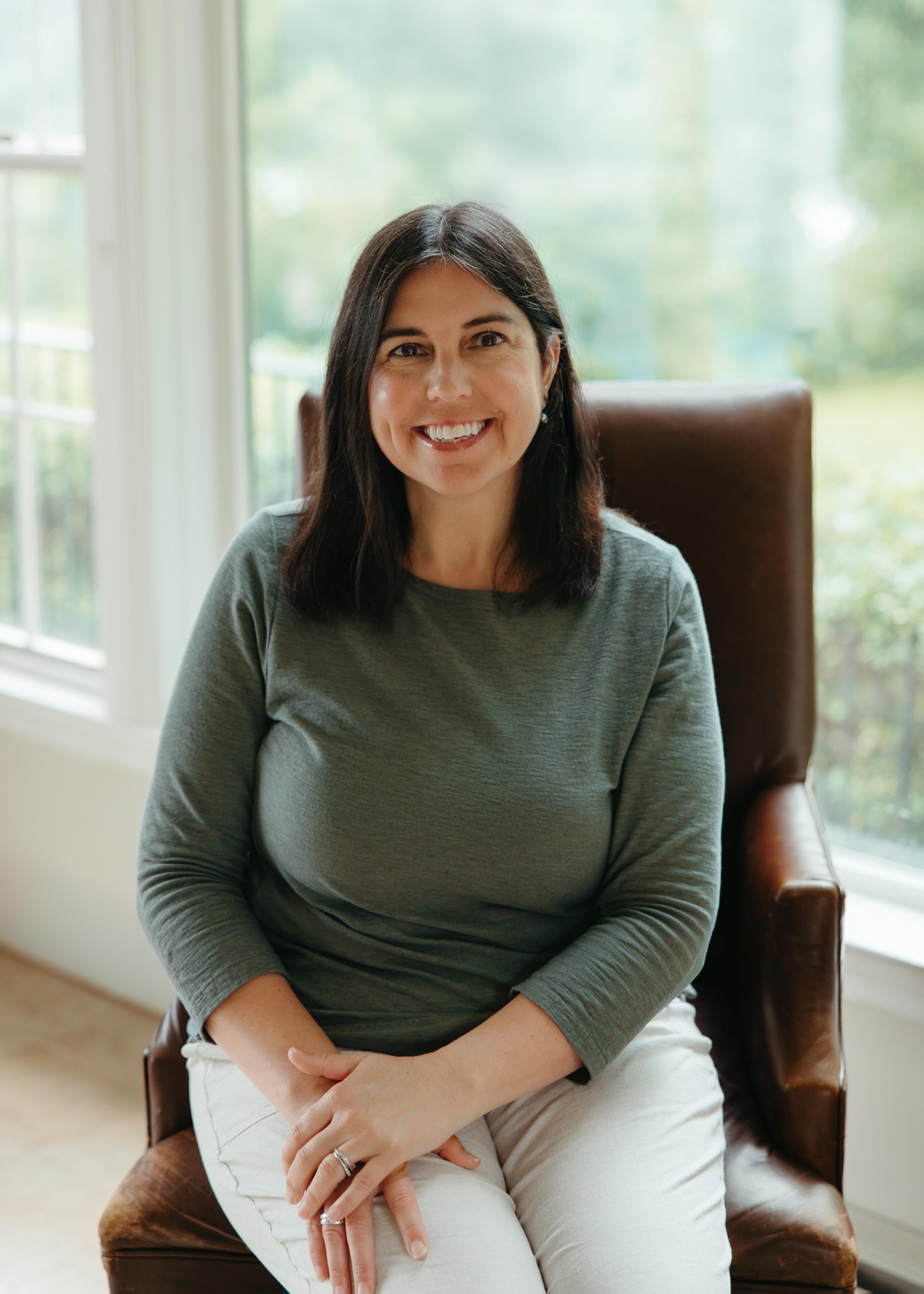 arnell head shot.jpg