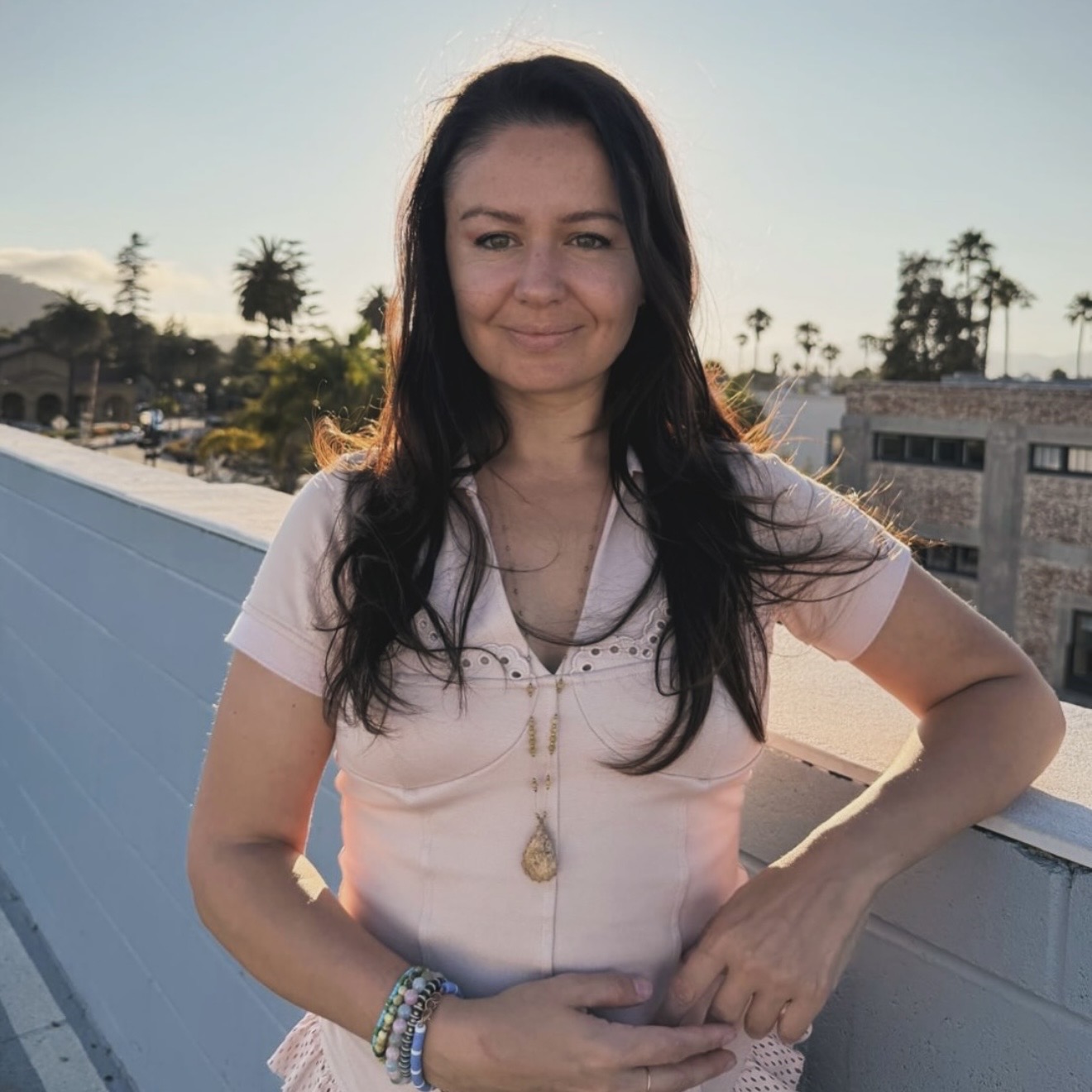 Lidiya licensed massage therapist providing mobile in-home massage and Swedish deep tissue massage in Marina del Rey Santa Monica Venice