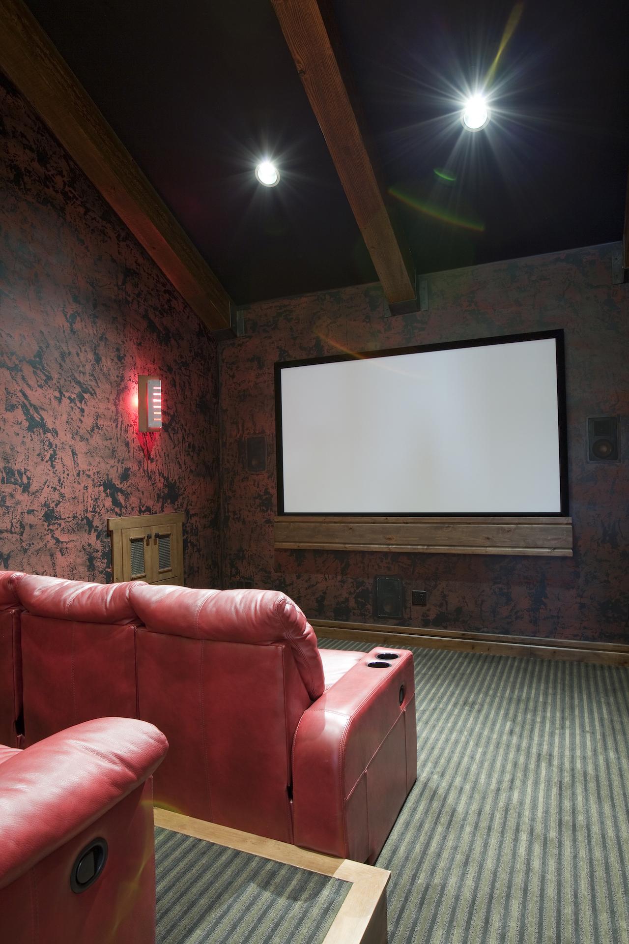 lodge_at_timberline_copper_mountain_ski-in-ski_out-theatre-room-2 copy.jpg