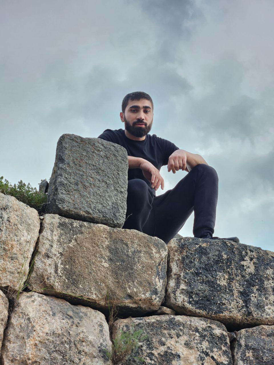 ведущий стоматолог.jpg