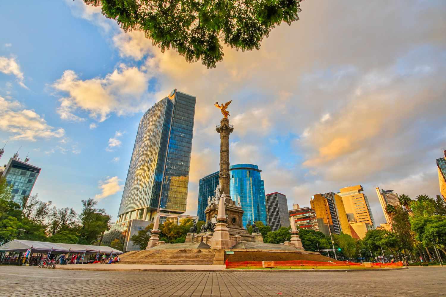 the-angel-of-independence---mexico-city--mexico-884646800-5c7c1eb546e0fb0001d83d52.jpg