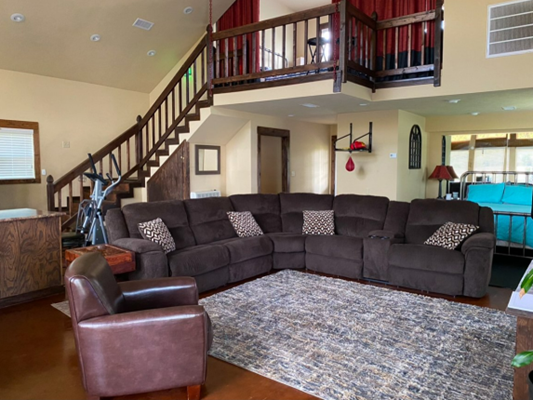 gl sectional and bed.png