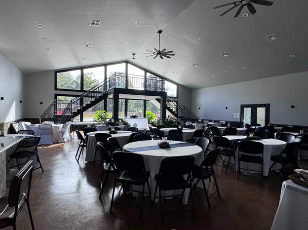 glp white tablecloth, blue runner, set up.png