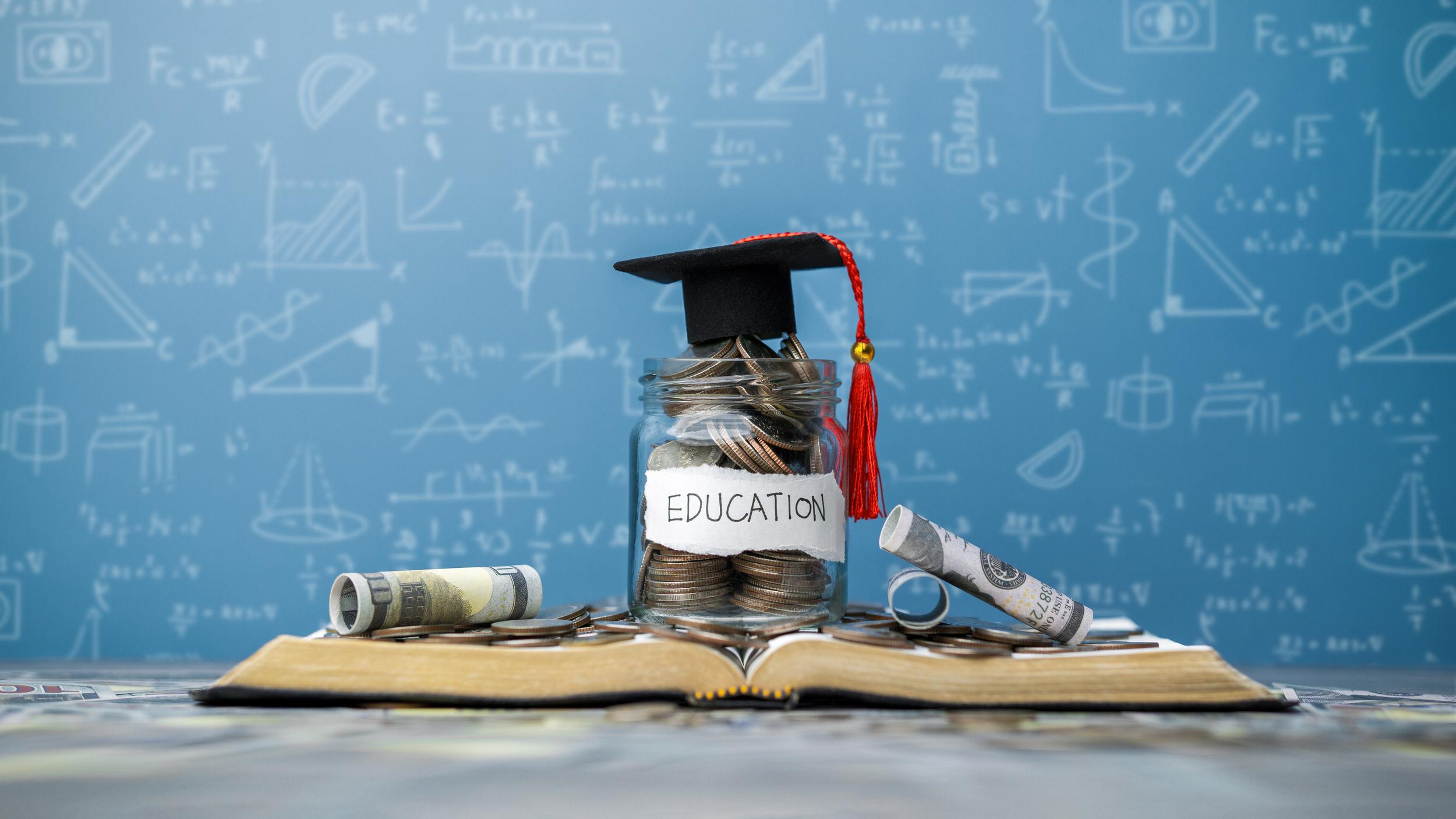 concept-student-success-scholarships-students-for-2026-01-09-07-52-18-utc.jpg