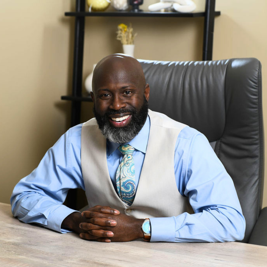 Calvin Manning, Licensed Couples Therapist