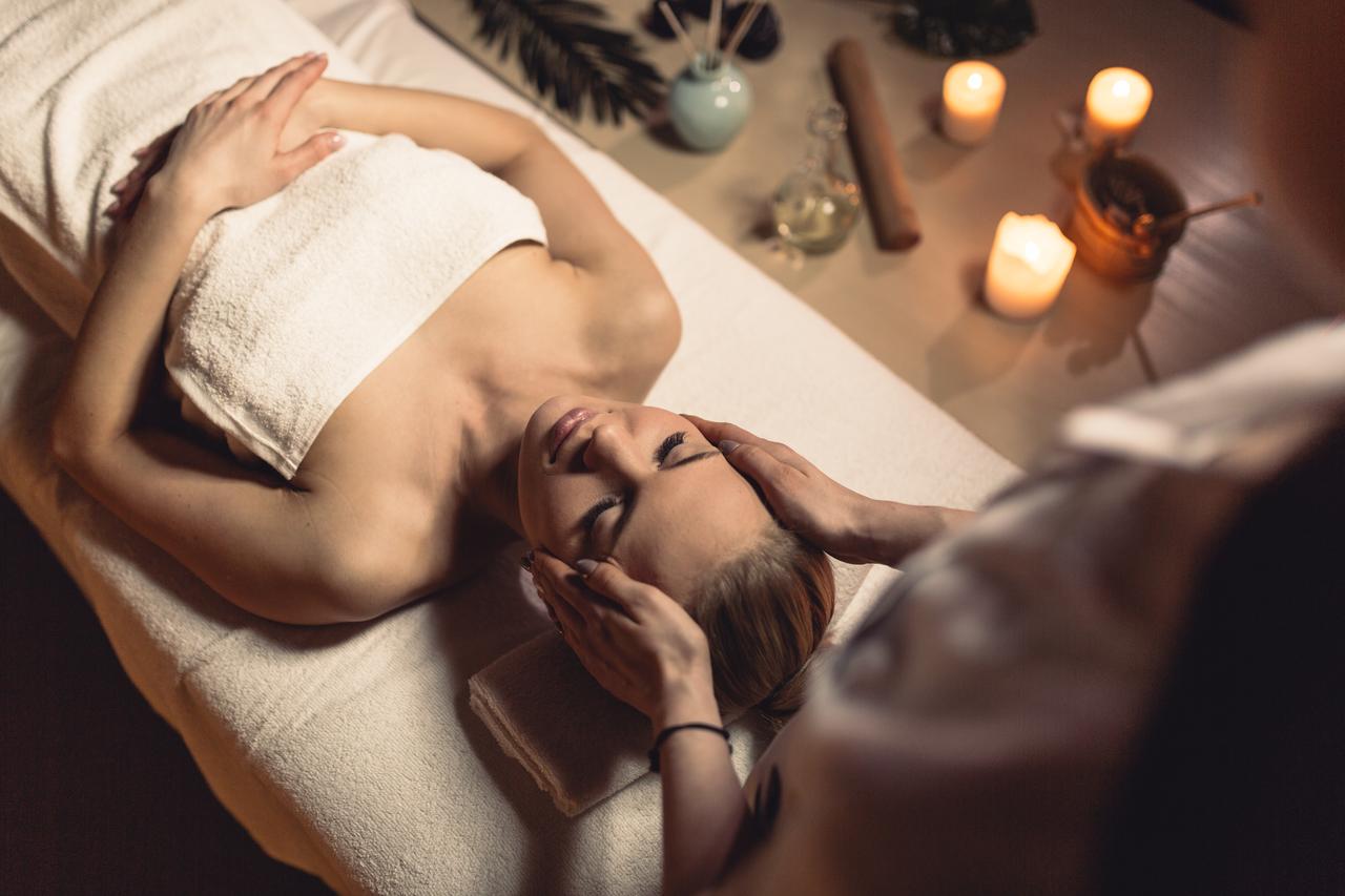 wellness-concept-with-woman-massage-salon.jpg