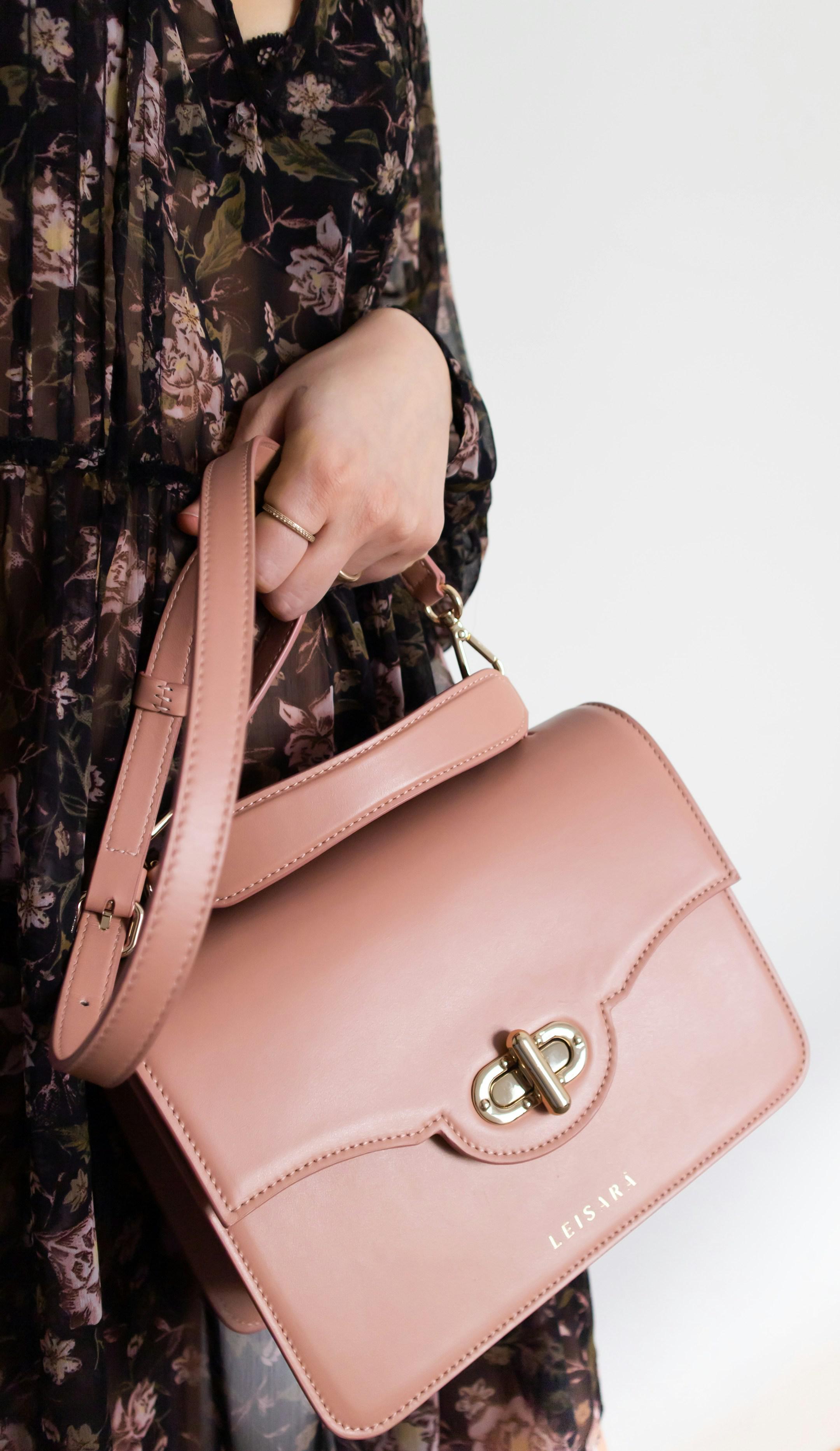 Handbag by LEISARA.com