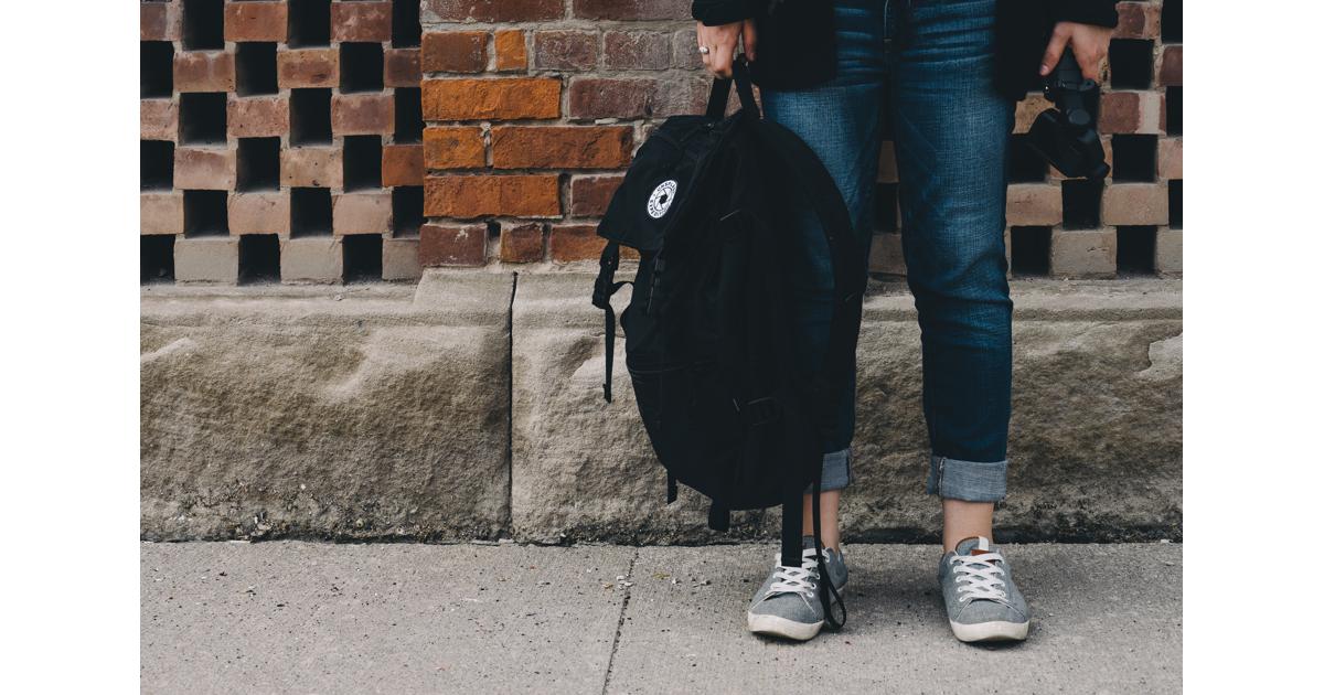Heavy backpacks and spine health
