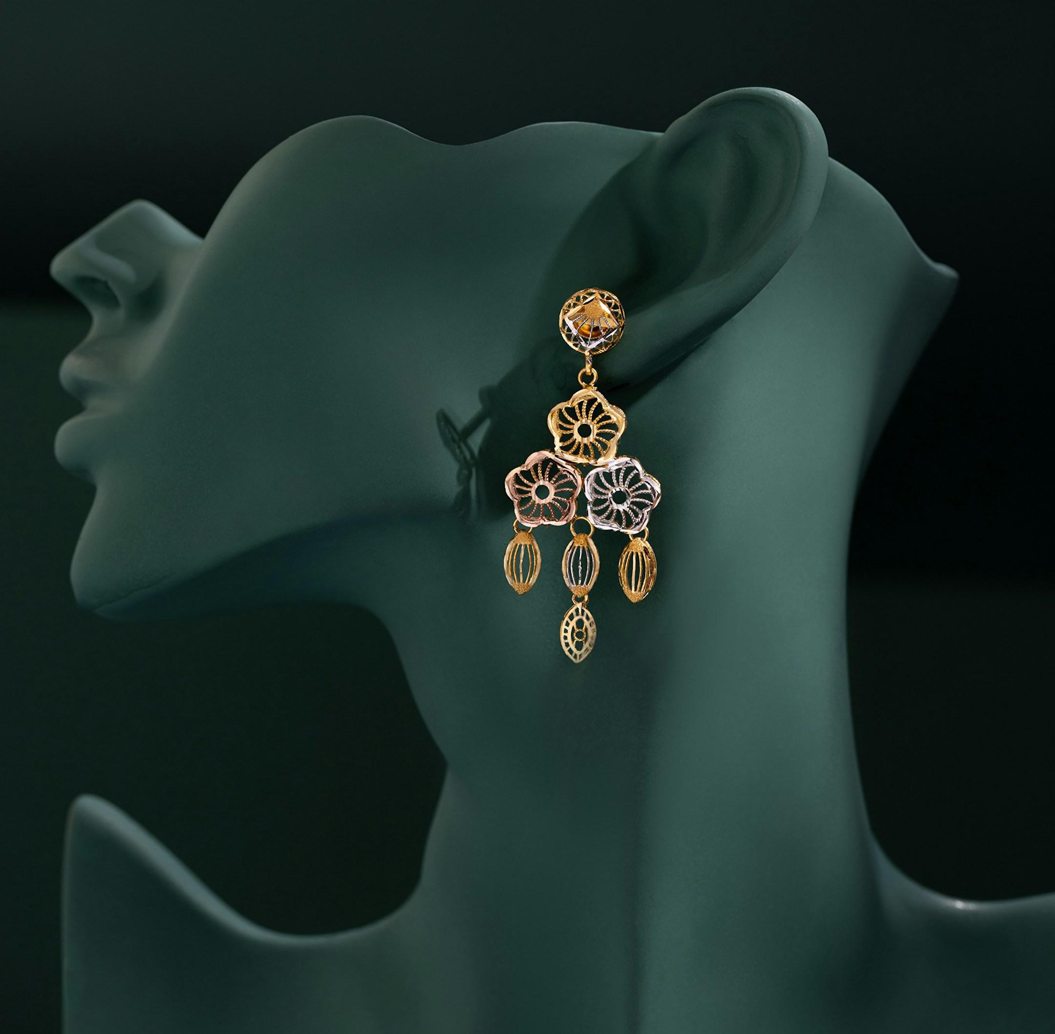 Luxury redefined, brilliance embodied.