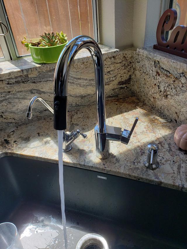 kitchenfaucet.jpg