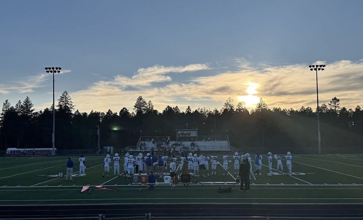 SonBlazers football team playing against Tatum