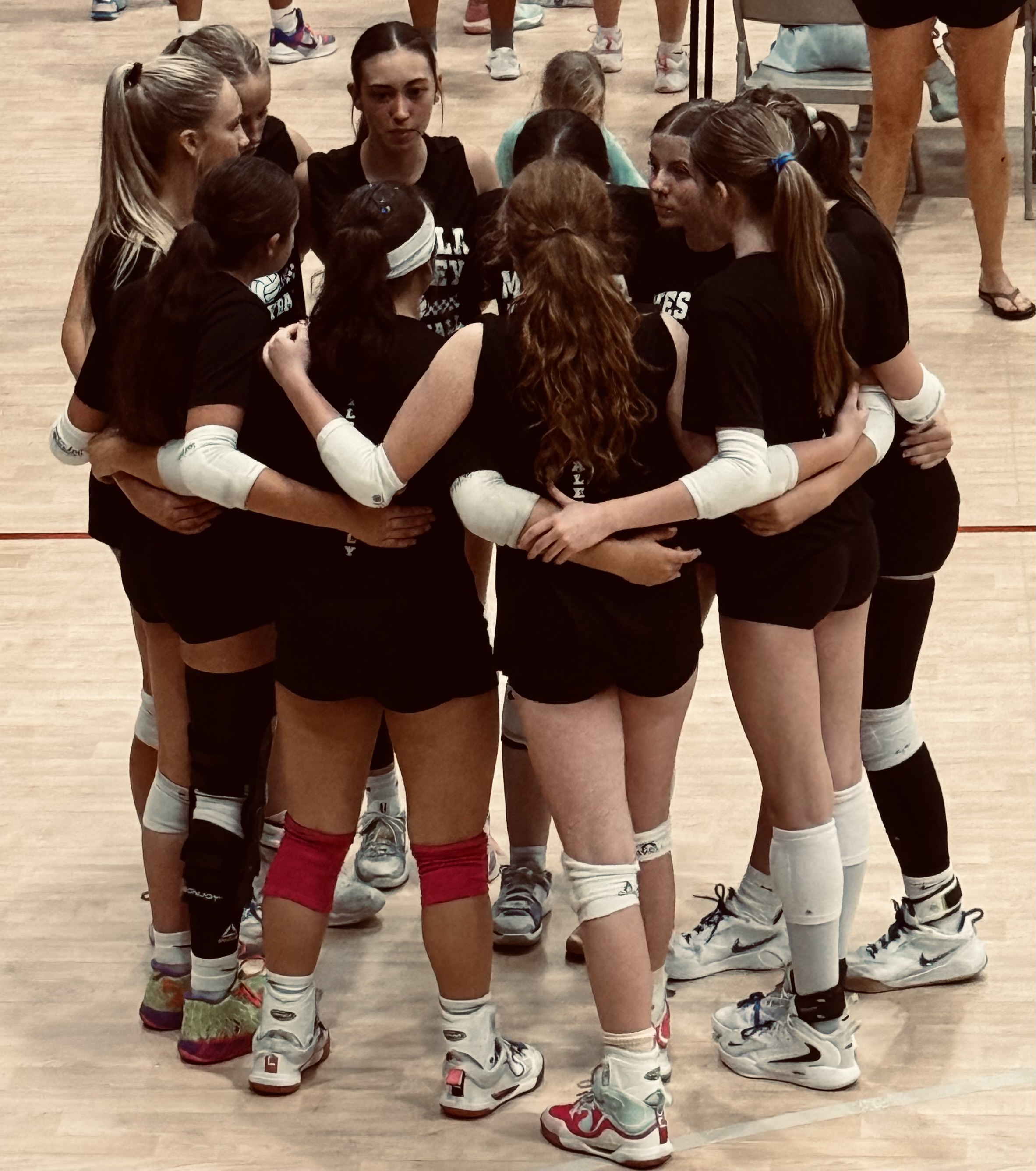 Lady SonBlazers volleyball scrimmage at LCHS