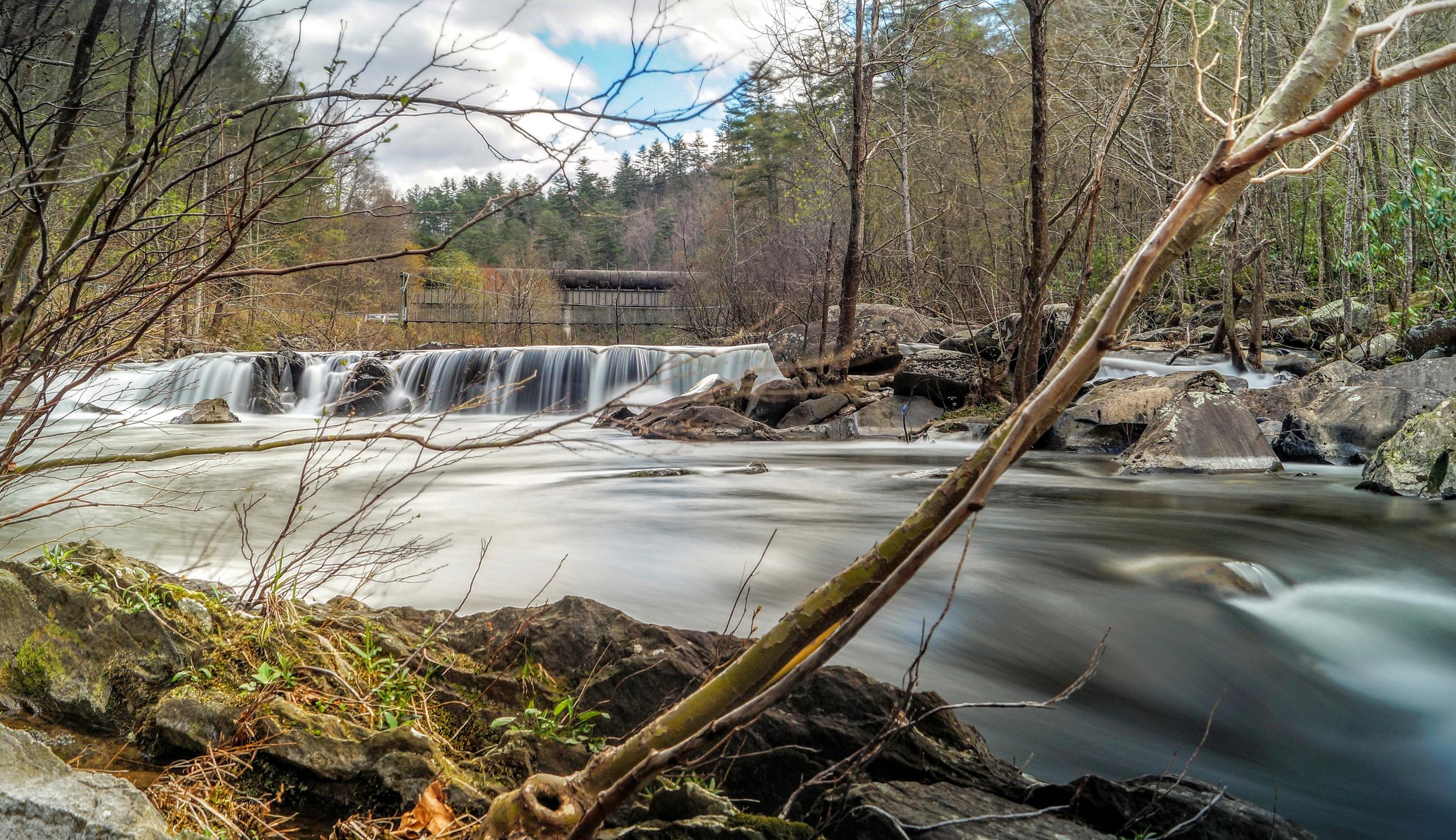 cheoah-river-falls-robbinsville-north-carolina-2026-04-14-02-22-06-utc.jpg