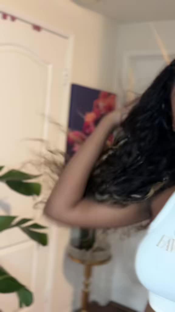 v15044gf0000cuppucnog65nrtfcnd70.mp4