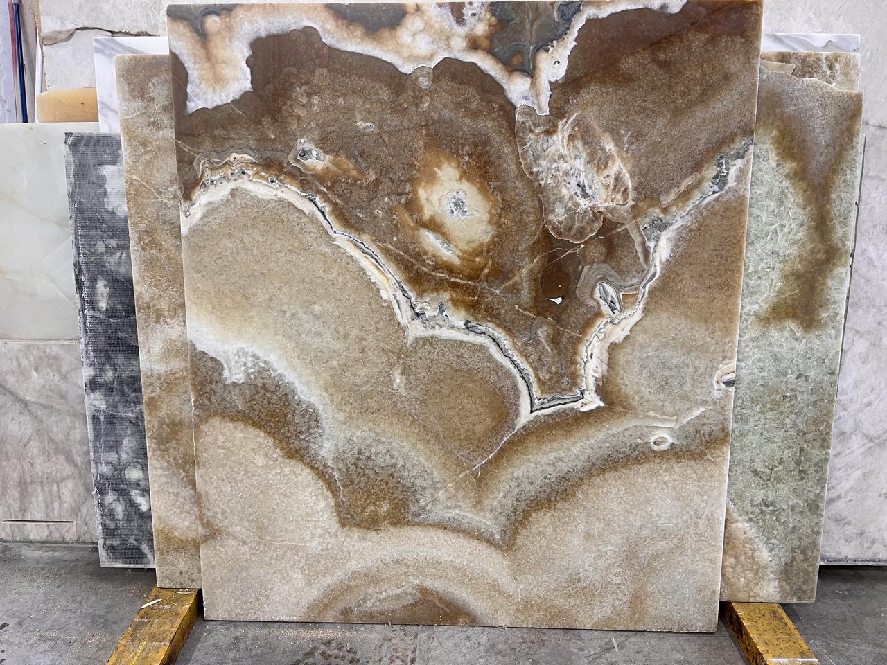 honey onyx 2cm 33x38.jpg