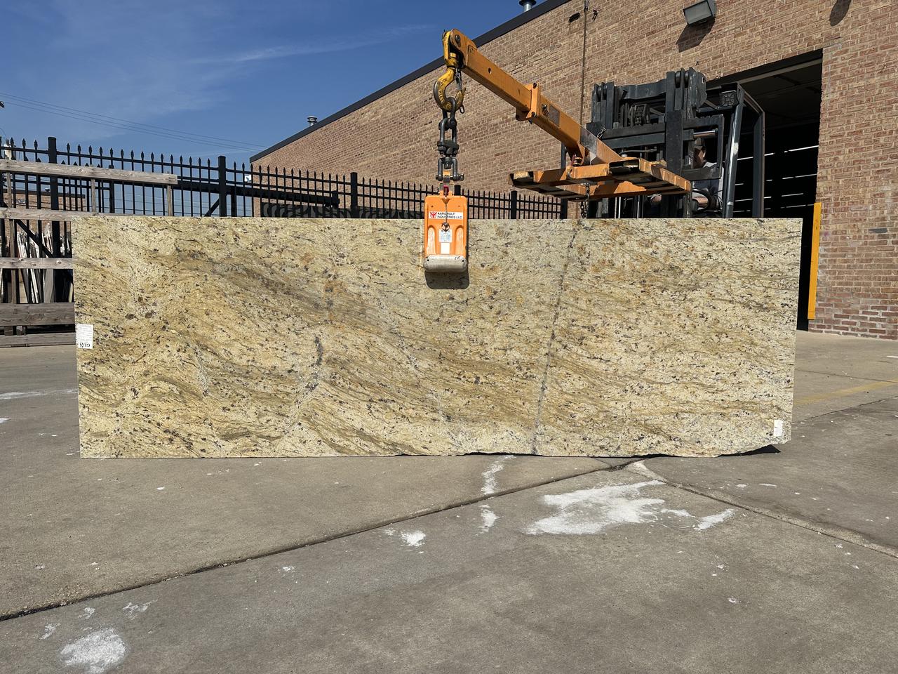 colonial gold 119x39.jpg