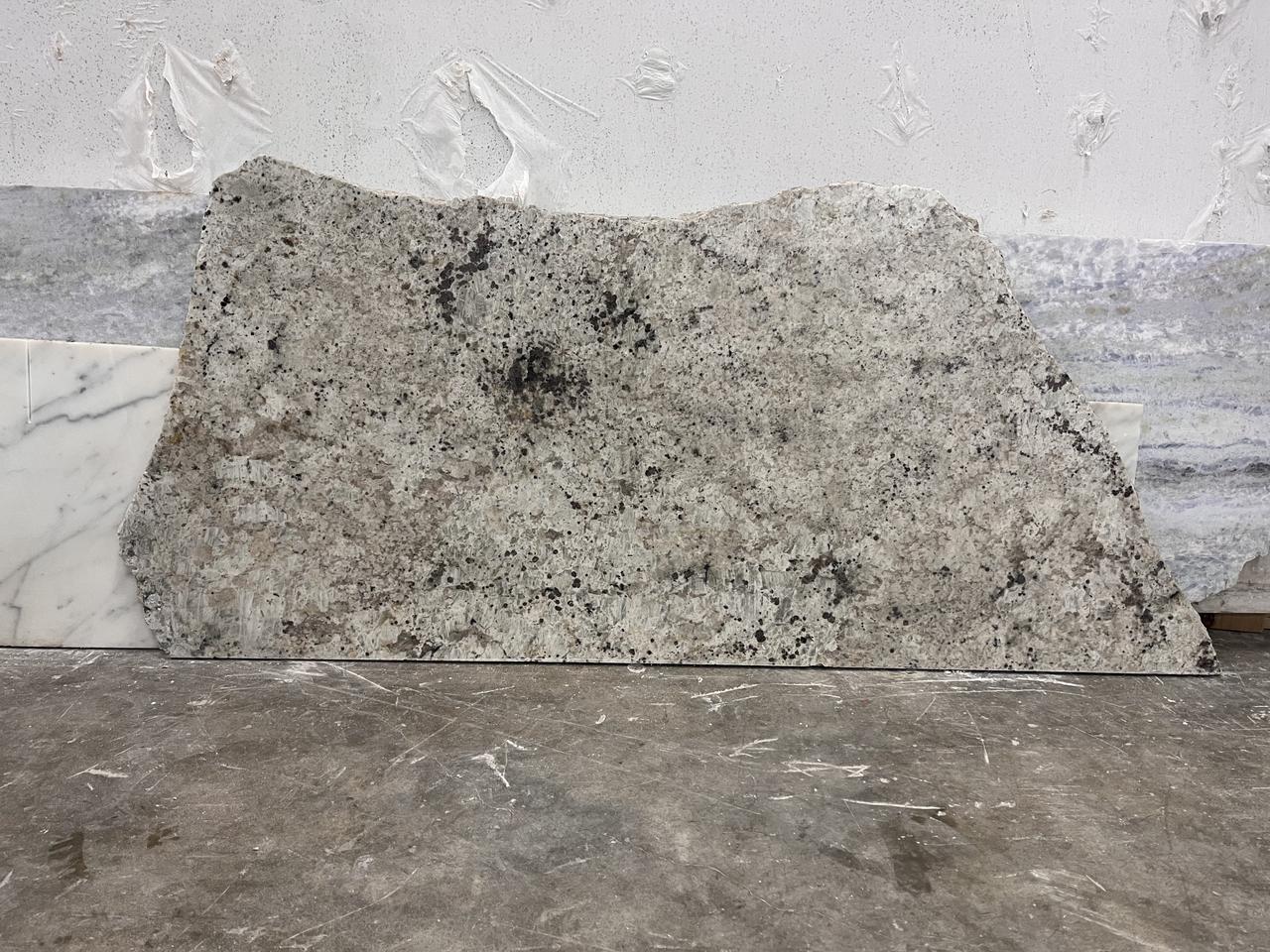 colonial white 45x24.jpg