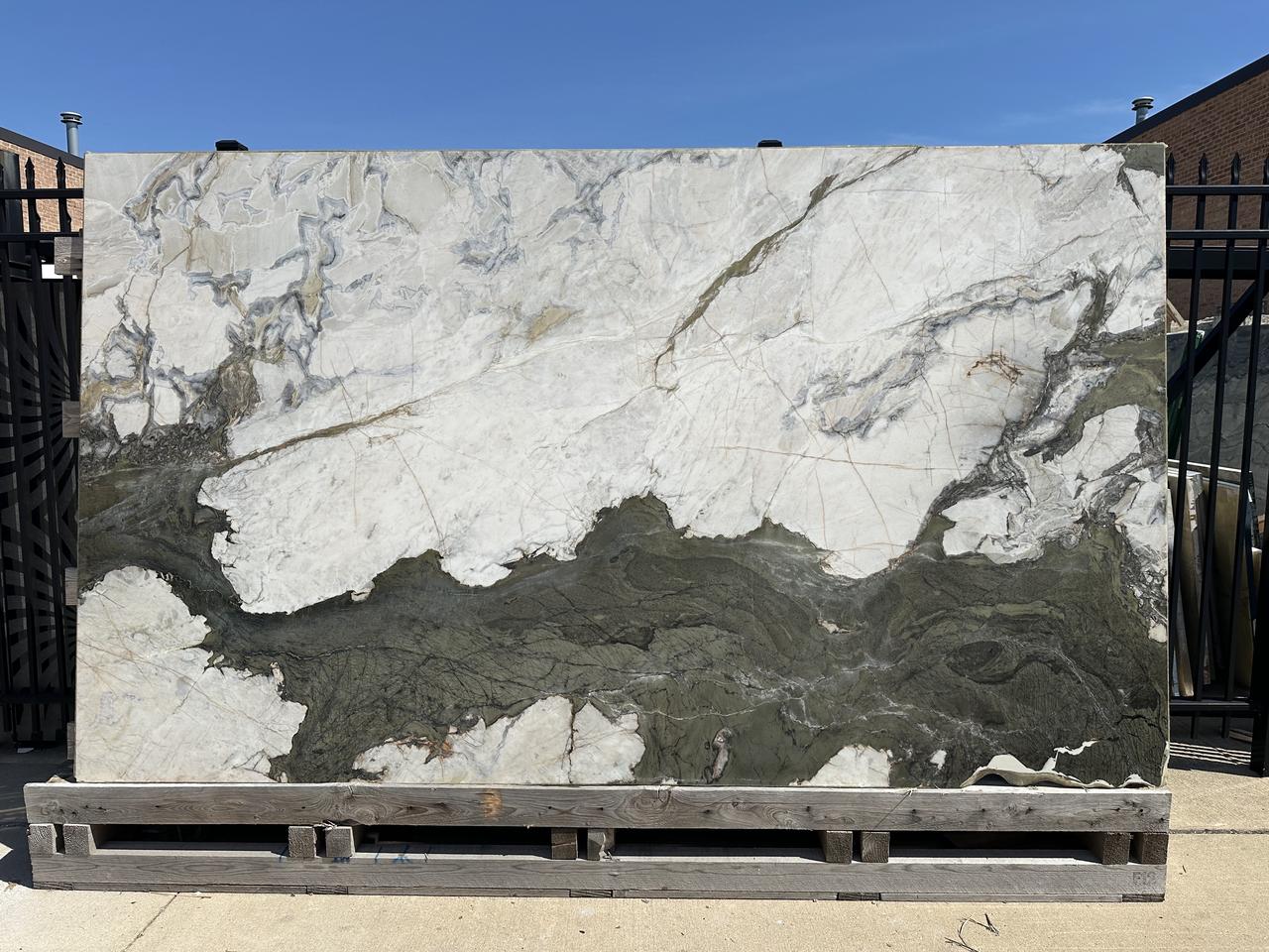 macchia vecchia leather dolomite 127x74.jpeg