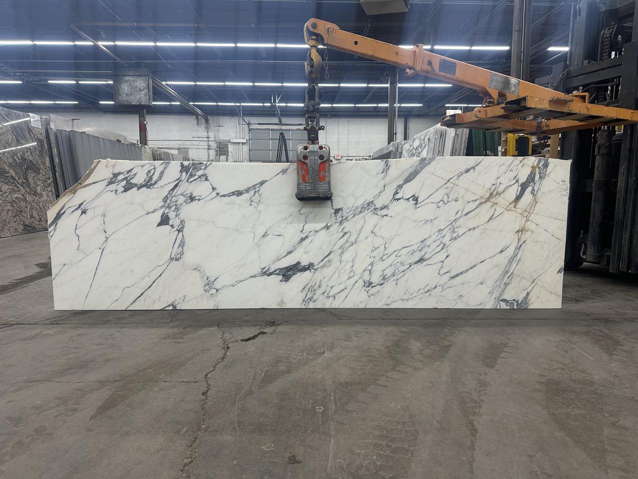 arabescato corchia honed 3cm 117x33.jpg