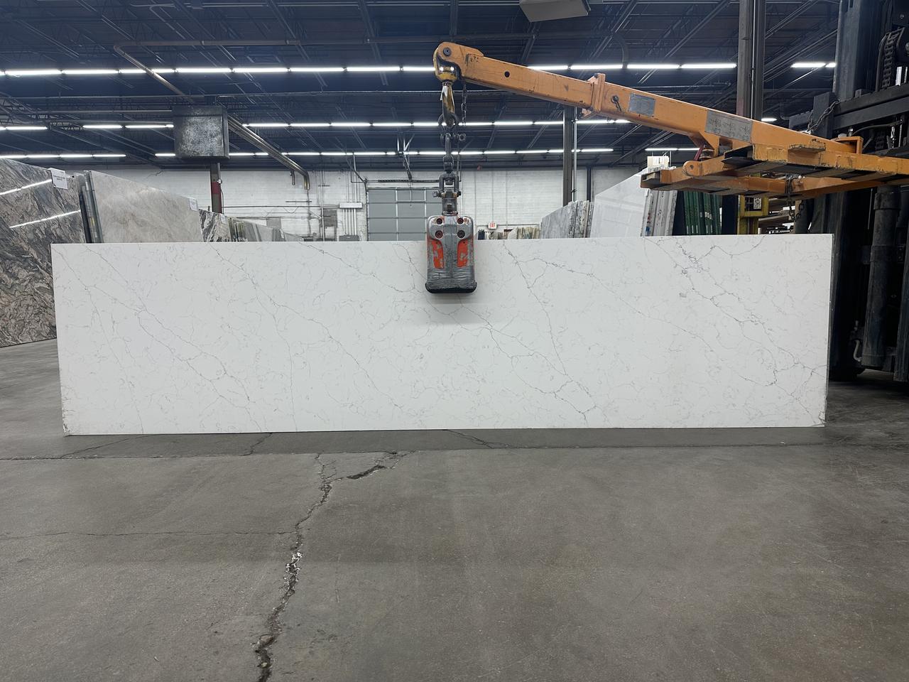 calacatta siena 126x32.jpg