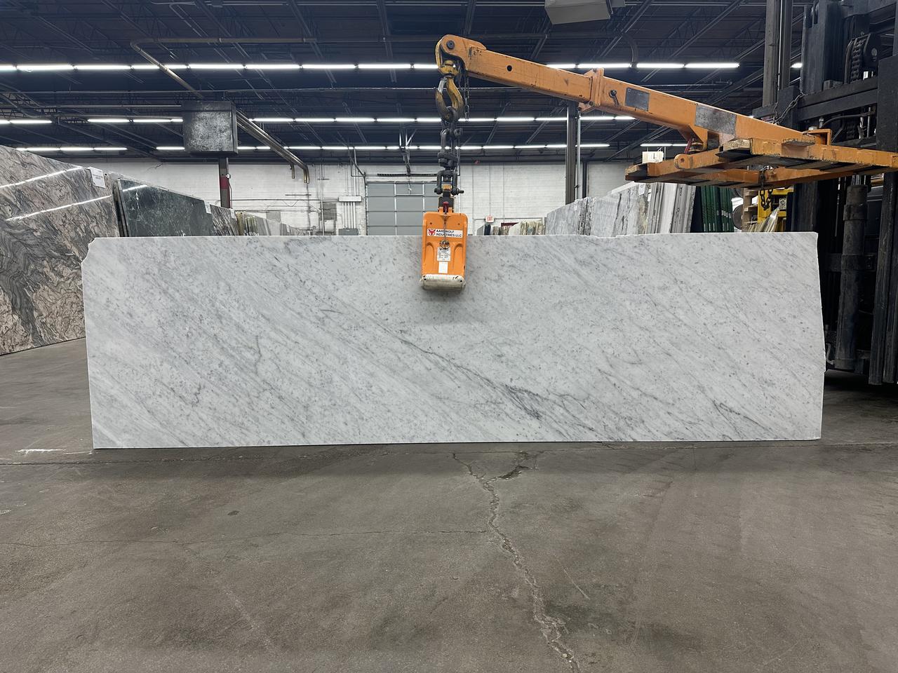 white carrara df 116x33.jpg
