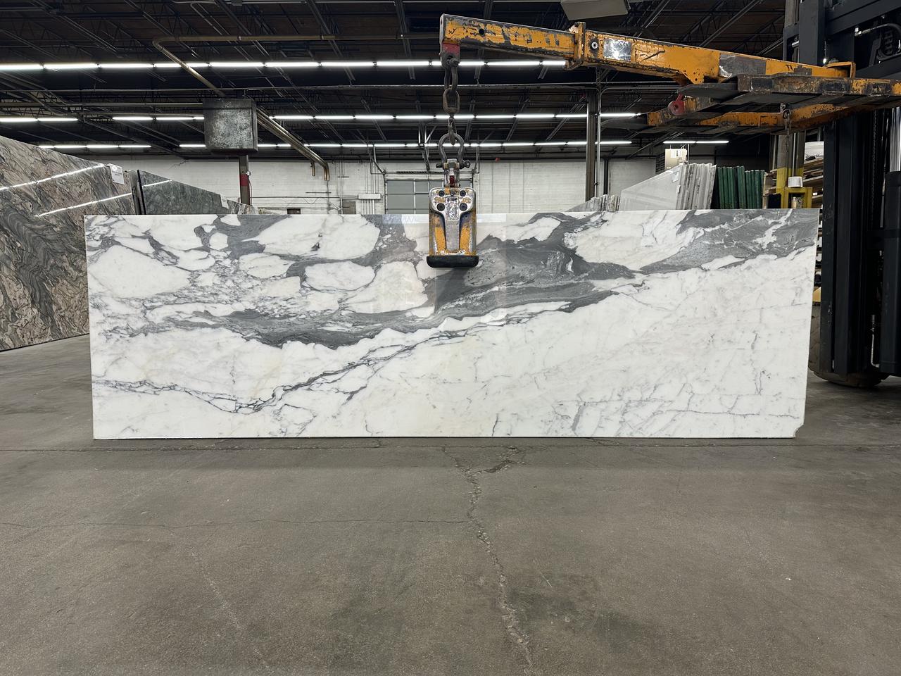 calacatta corchia 117x36.jpg