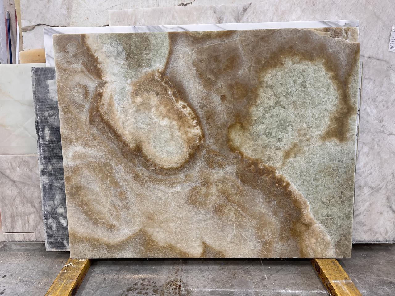 honey onyx 2cm 43x32.jpg