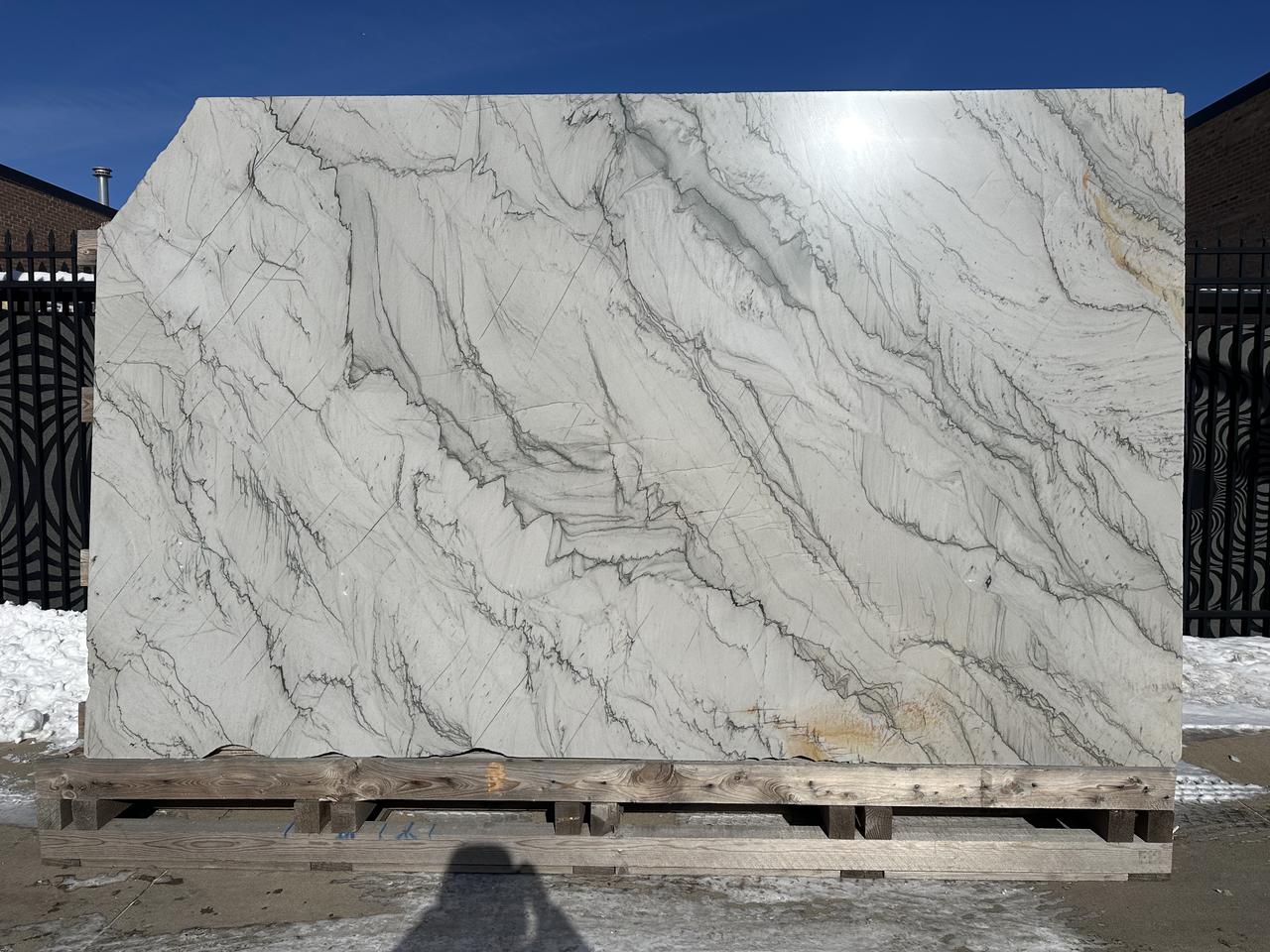 infinty white 130x78.jpg