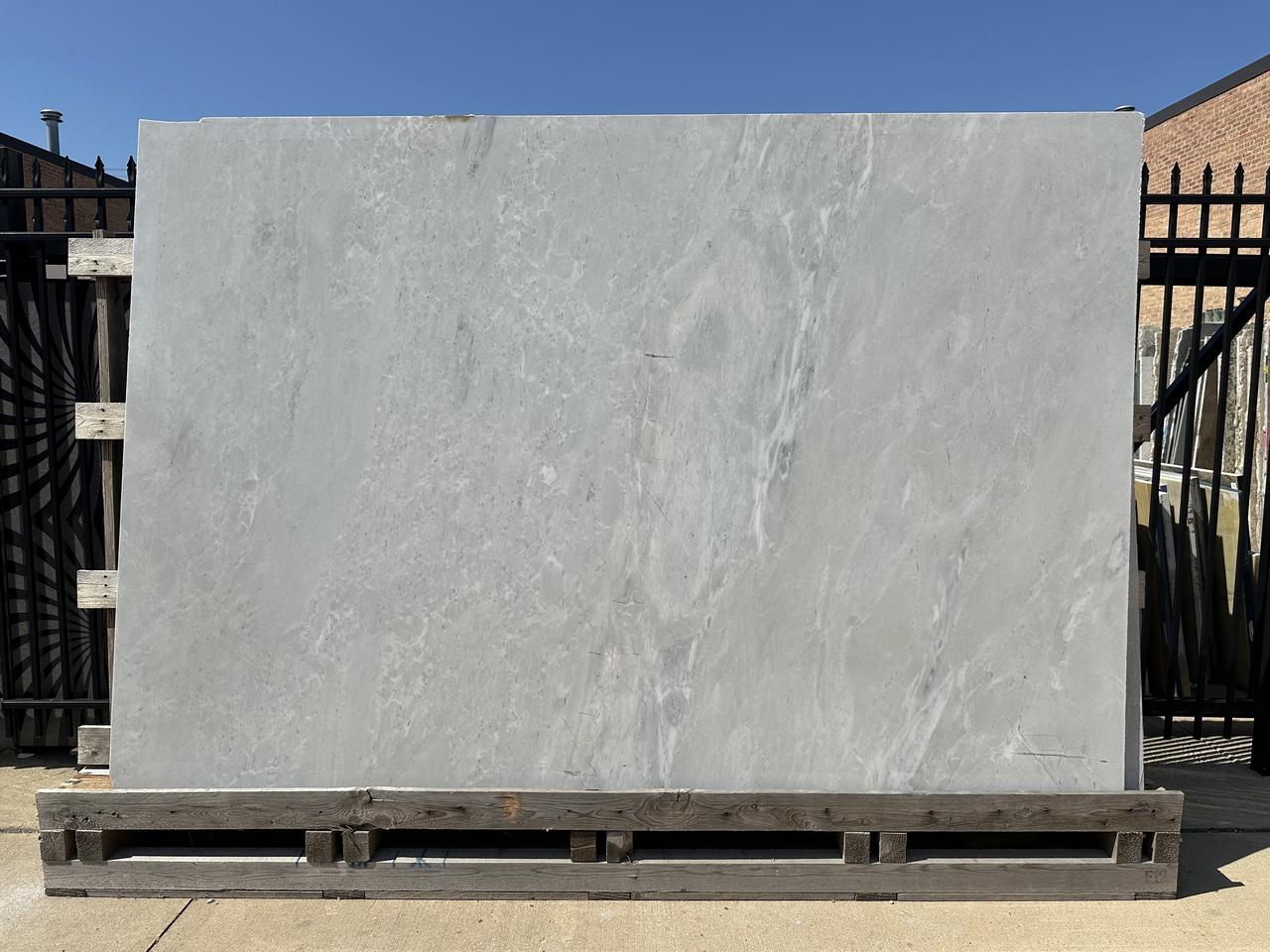 lady white dolomite 117x79.jpeg