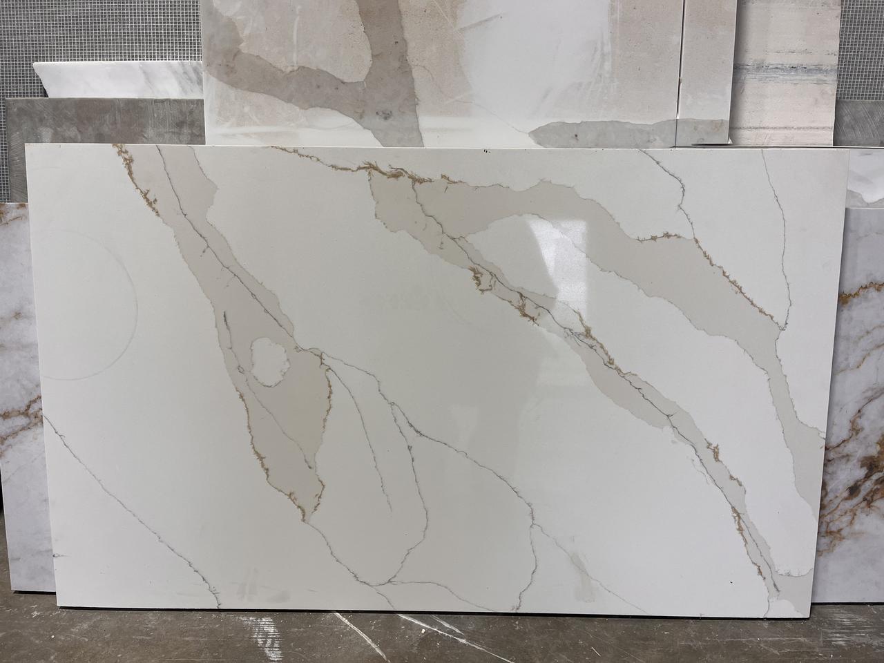 calacatta malang 42x25.jpg