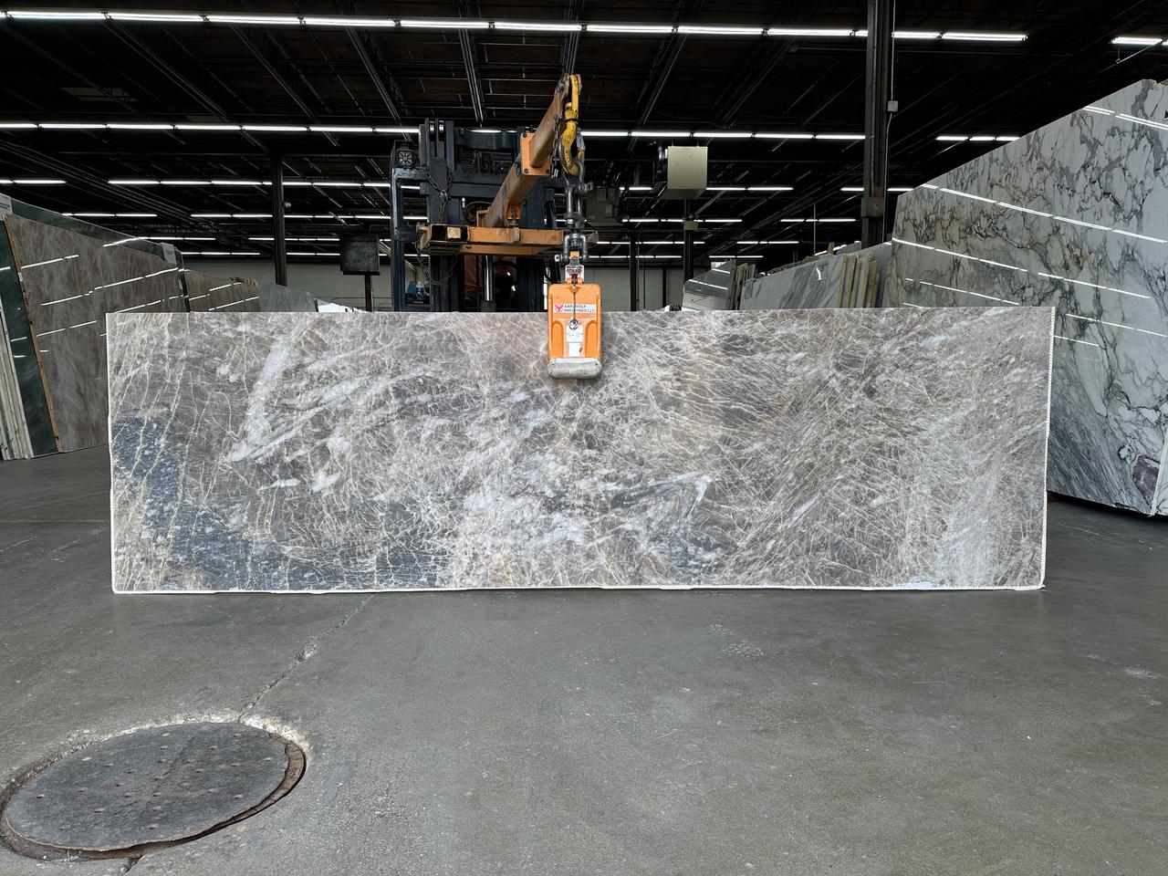 emperador 123x37.jpg
