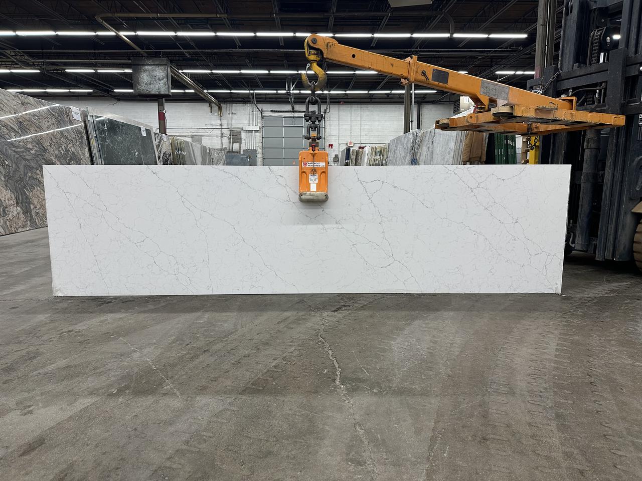 calacatta siena 126x32.jpg