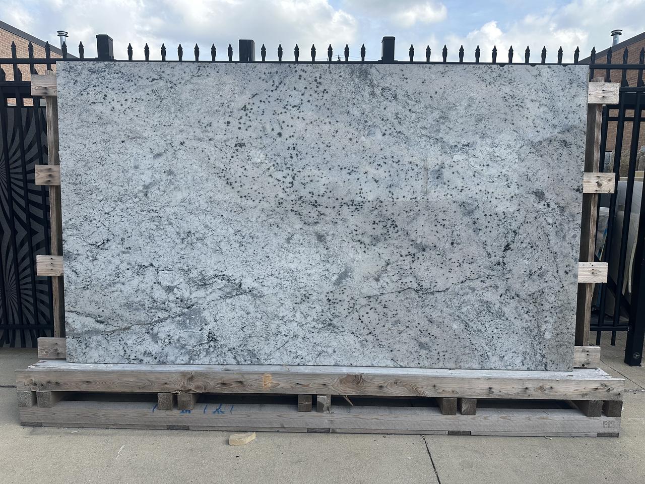glaciar white 115x67.jpg