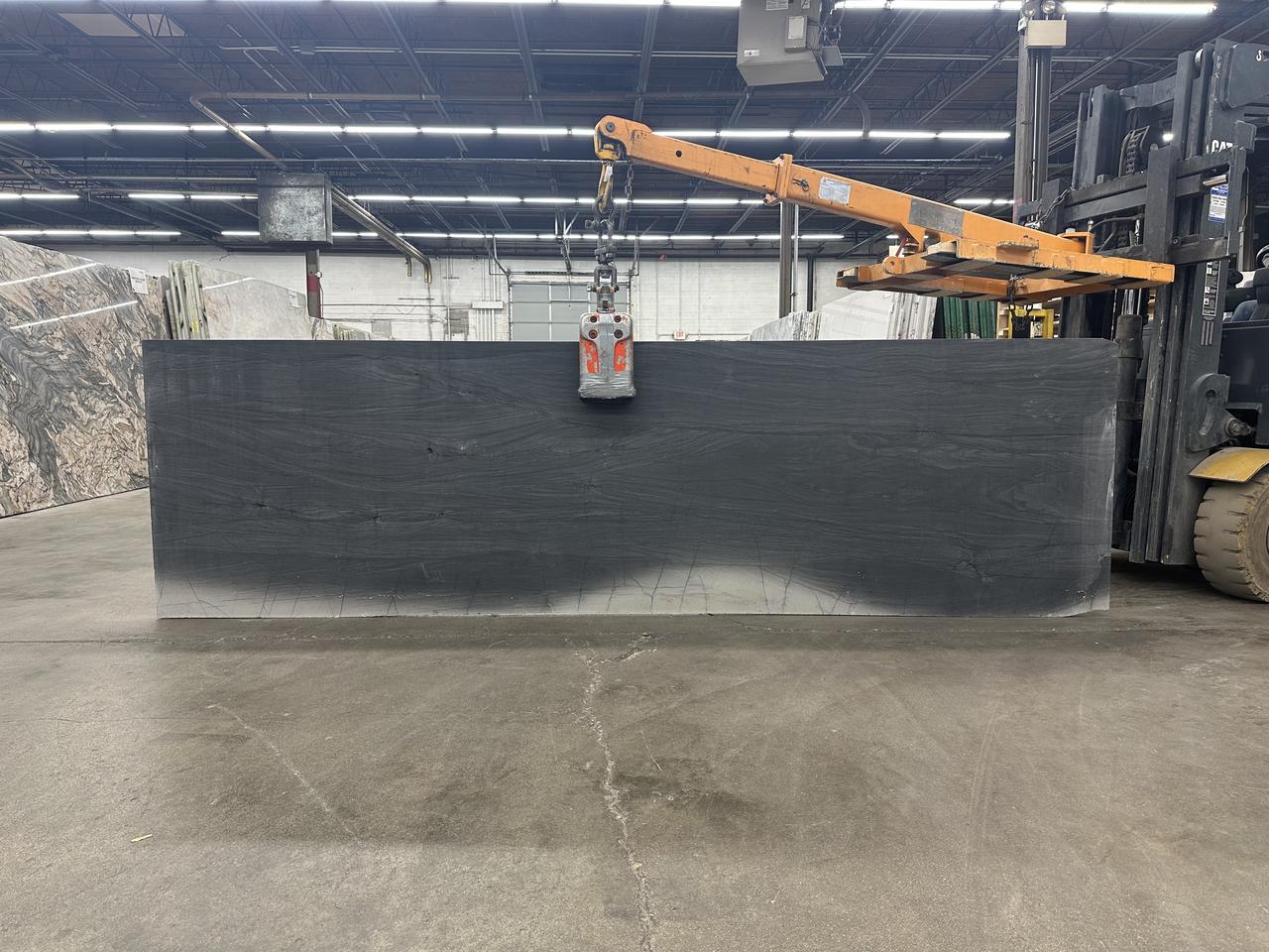 diamante nero honed 136x38.jpg